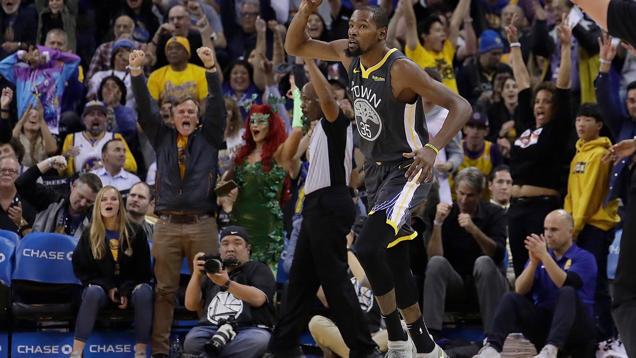Curry’s big night carries Warriors to sixth straight win